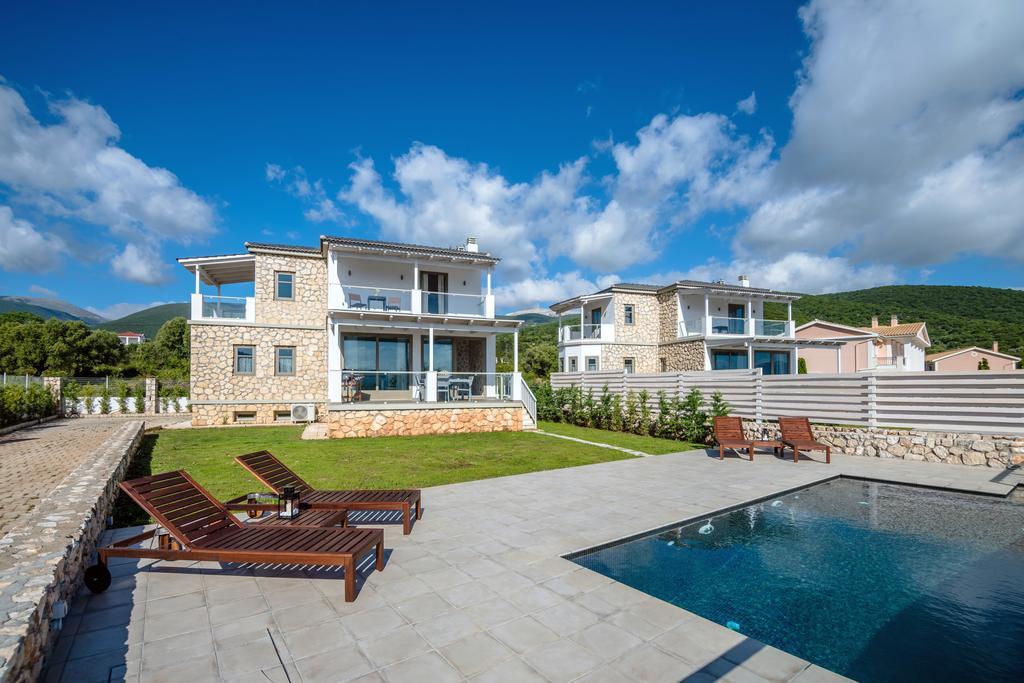 White Villas كارافوميلوس المظهر الخارجي الصورة